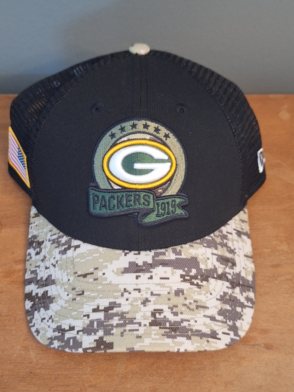 New Era Green Bay Packers Black Crown with Digital Camo Brim